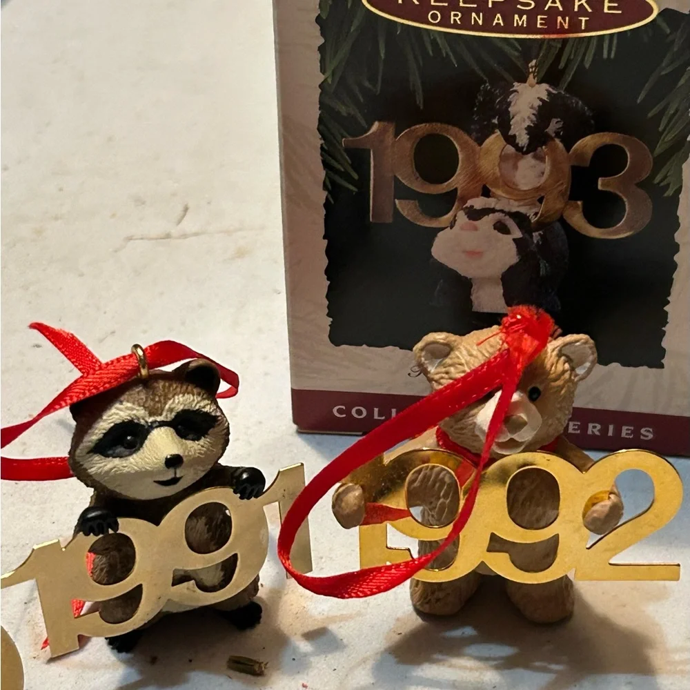 9 Vintage Hallmark Keepsake Ornaments Fabulous Decade 1990-1998 Animals